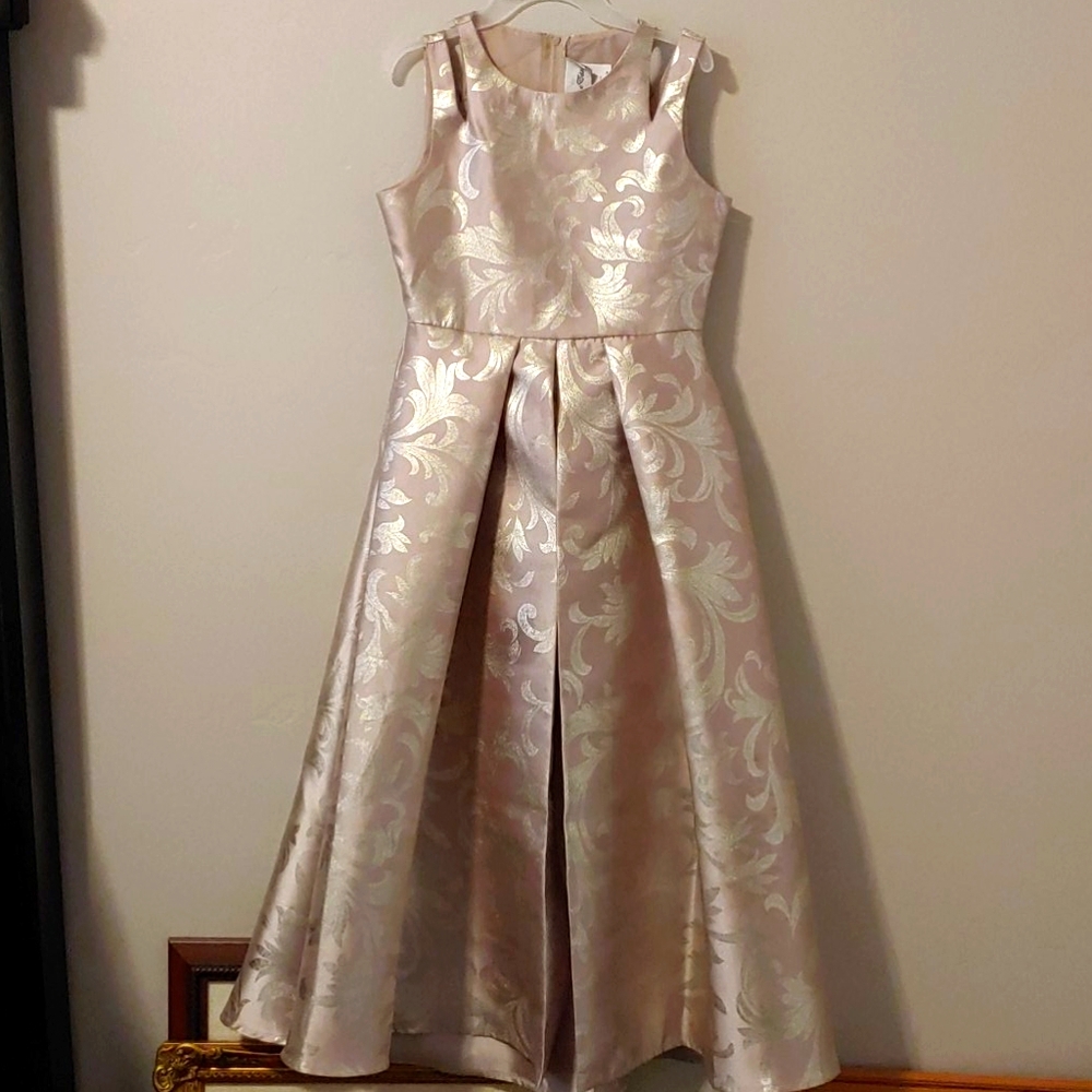 GIRLS SIZE 14 CHAMPAGNE FORMAL DRESS